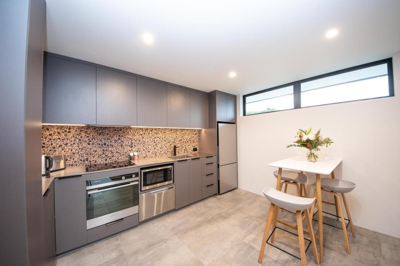 Brookside Central Wanaka Luxury Apartment מראה חיצוני תמונה