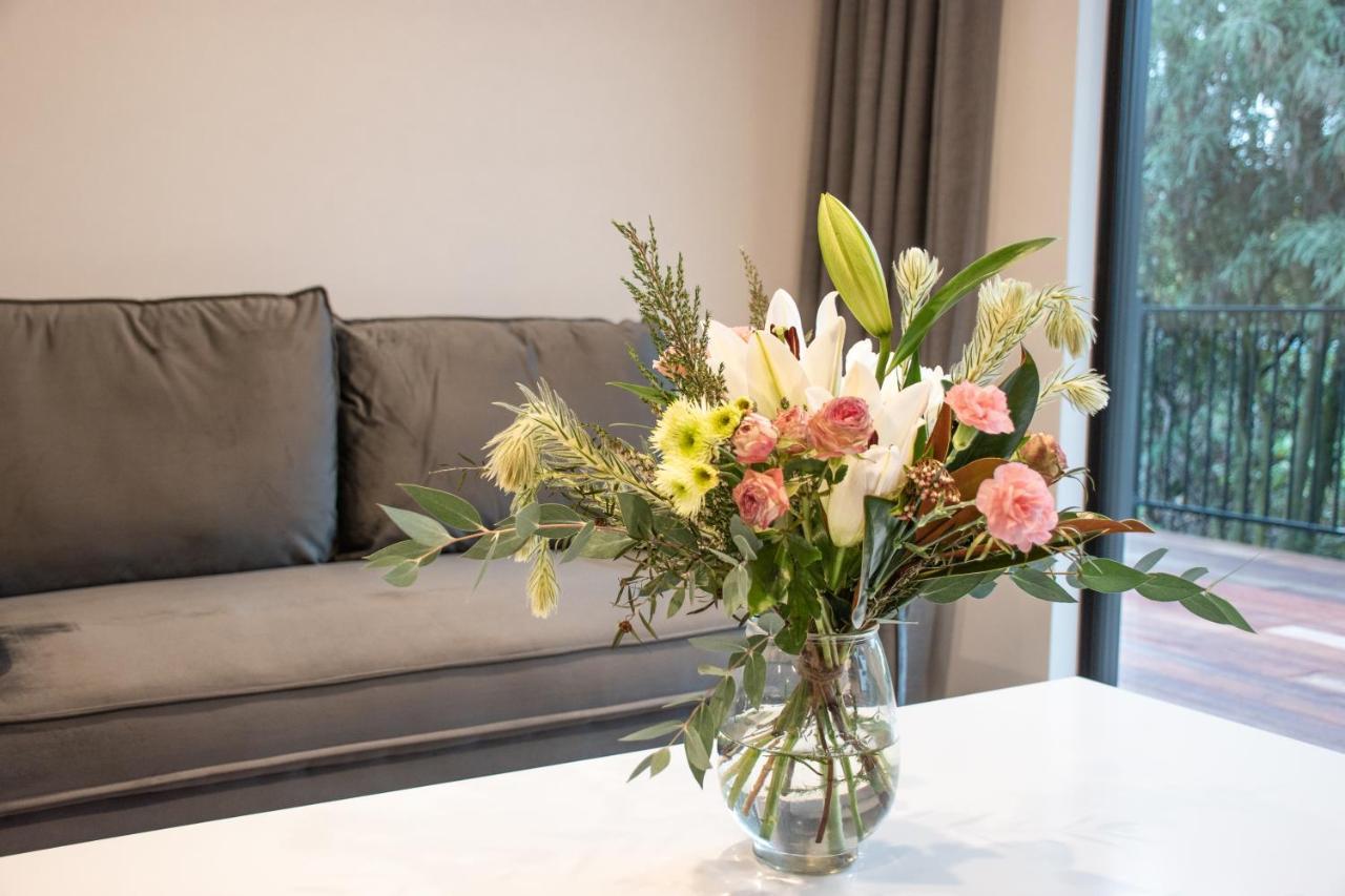 Brookside Central Wanaka Luxury Apartment מראה חיצוני תמונה