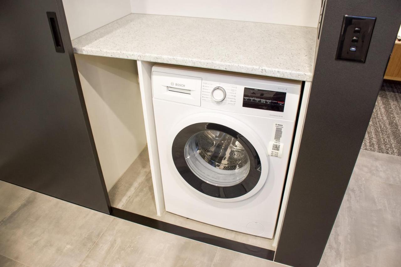 Brookside Central Wanaka Luxury Apartment מראה חיצוני תמונה
